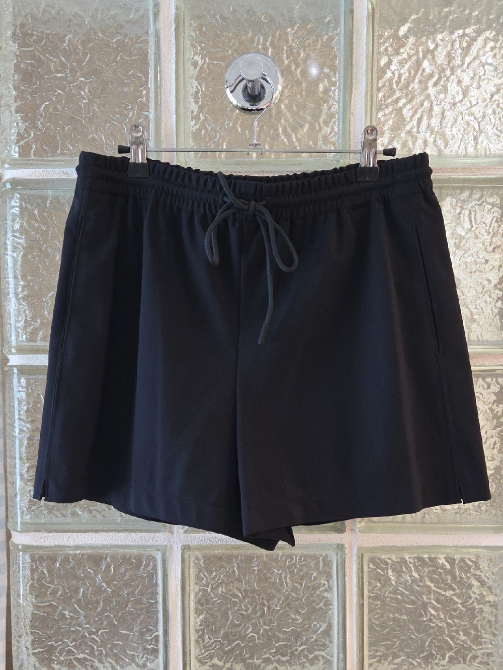 Theory Black Easy Pull On K_Precision Ponte Drawstring Shorts Medium